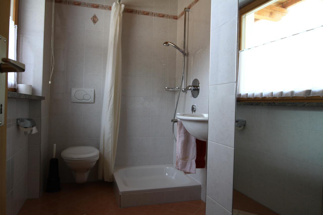 Hotel Chavalatsch Tubre Buitenkant foto